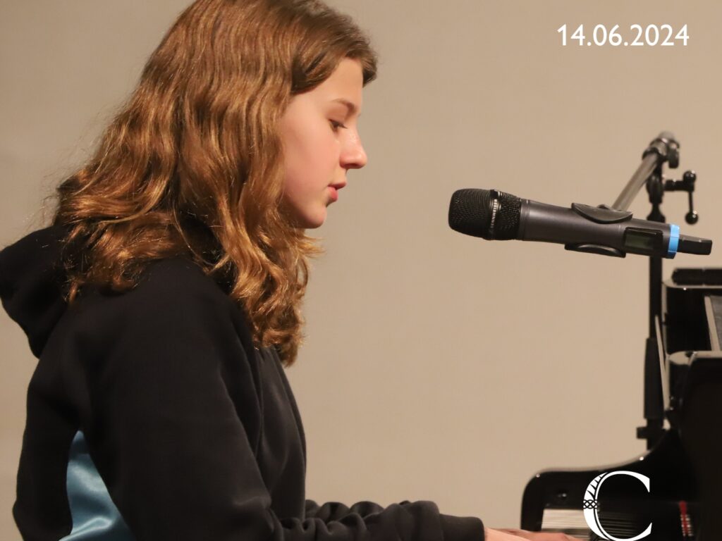music at lunch time